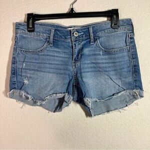 Hollister Low Rise Cut Off Denim Shorts Size‎ 27